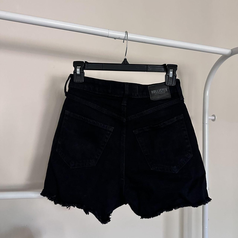 Hollister Black Denim Shorts - Picture 3 of 3